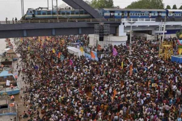 ভারতে পদদলিত হয়ে মৃত্যু বেড়ে ১০৭