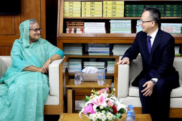 ব্লু ইকোনমি বাস্তবায়নে এডিবির সহায়তা চান প্রধানমন্ত্রী